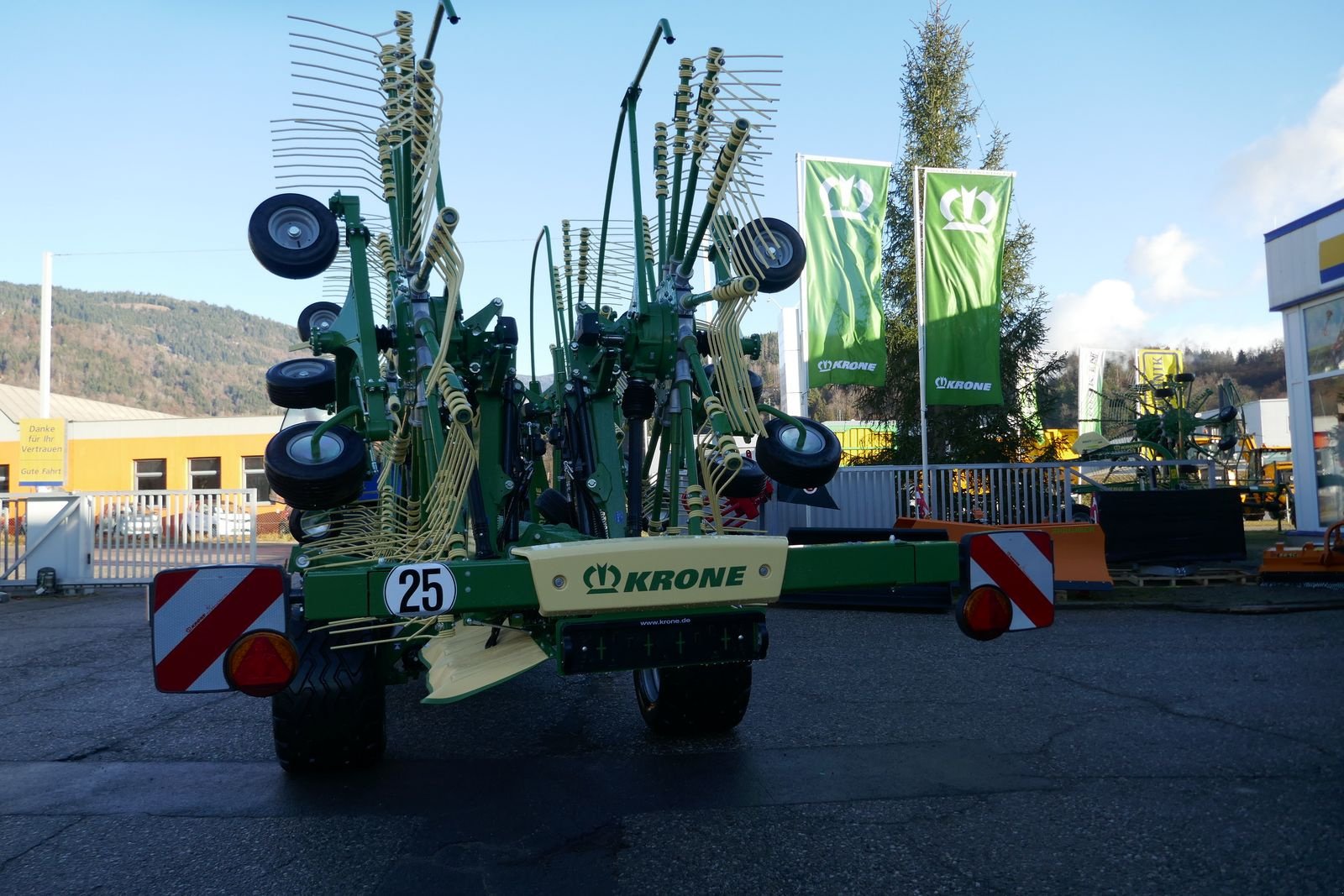 Schwader типа Krone Swadro TC 1250 Plus, Gebrauchtmaschine в Villach (Фотография 3)