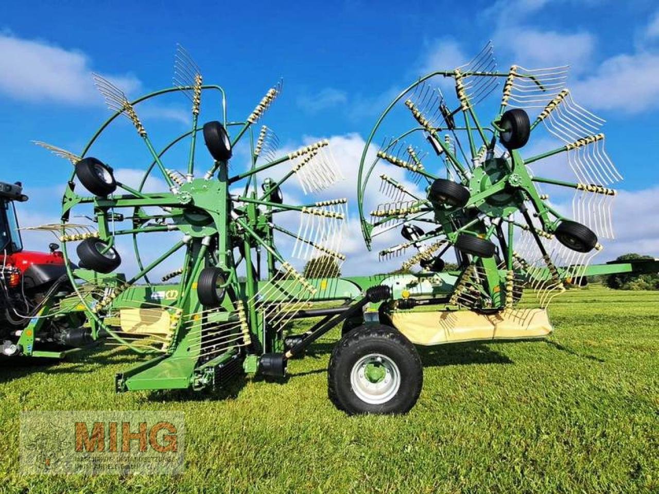 Schwader of the type Krone SWADRO TC 1250, Neumaschine in Dummerstorf OT Petschow (Picture 1)