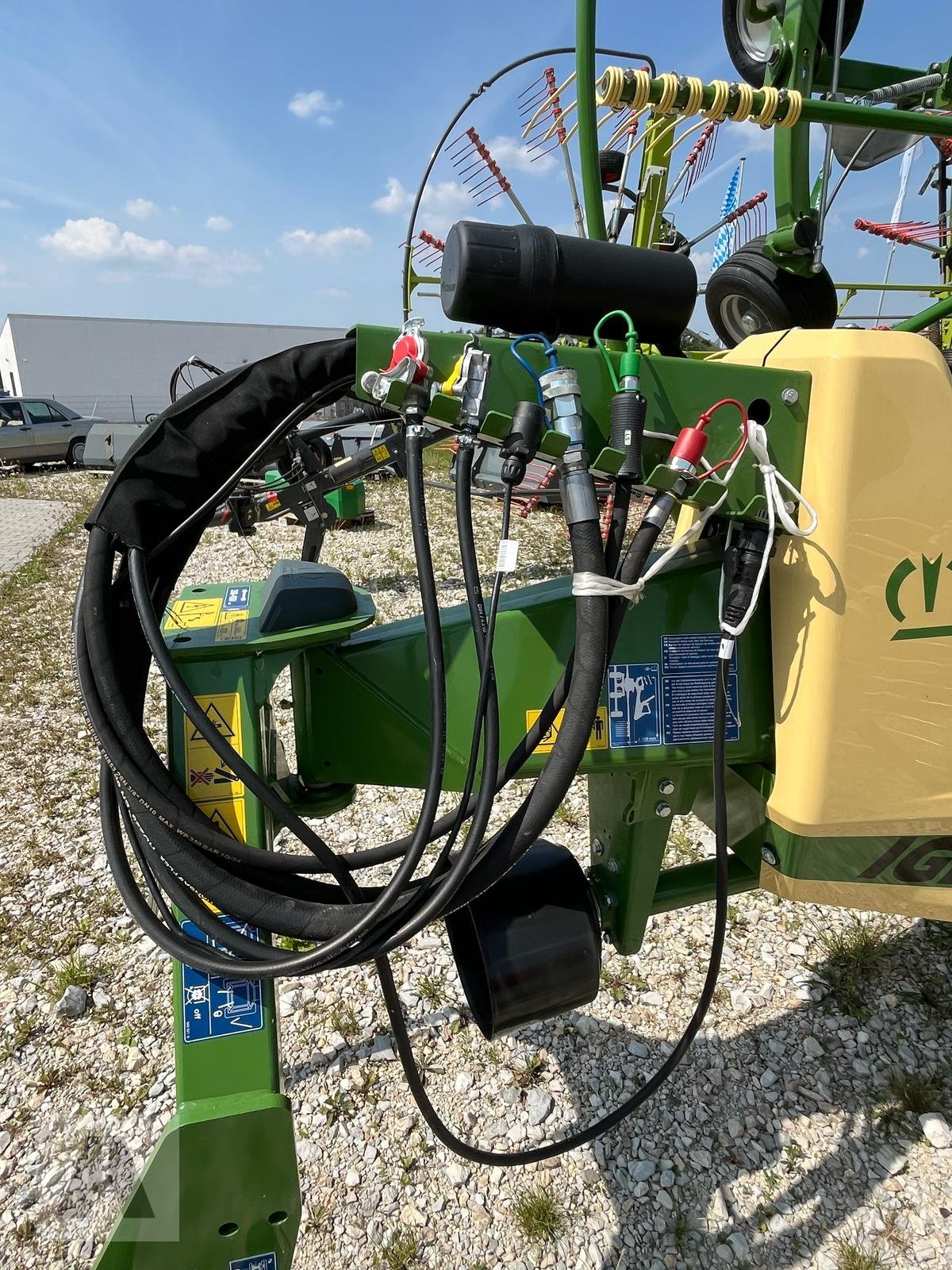 Schwader des Typs Krone Swadro TC 1370 Vierkreiselschwader, Neumaschine in Regensburg (Bild 4)