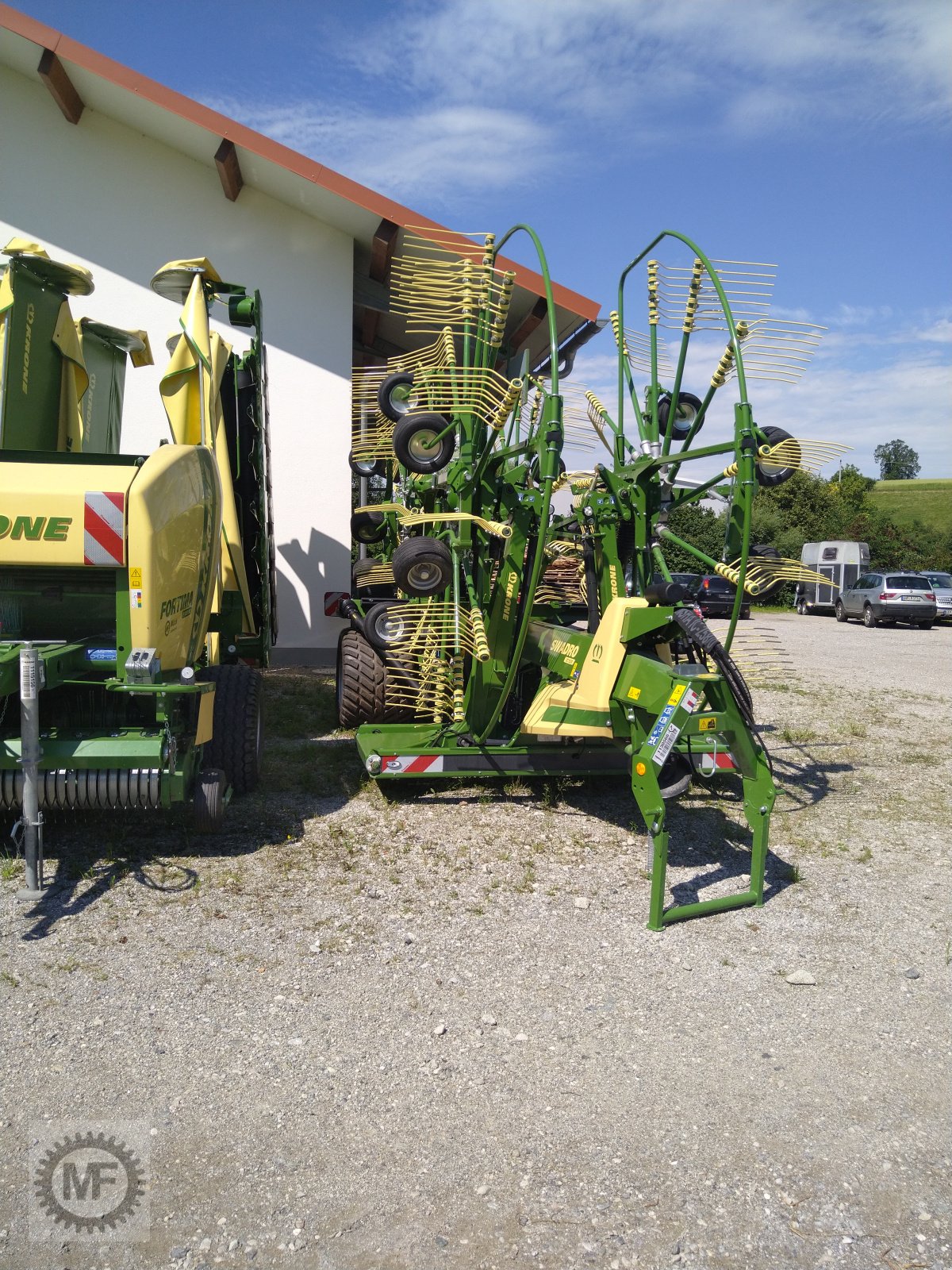 Schwader of the type Krone Swadro TC 1370, Neumaschine in Huglfing (Picture 1)