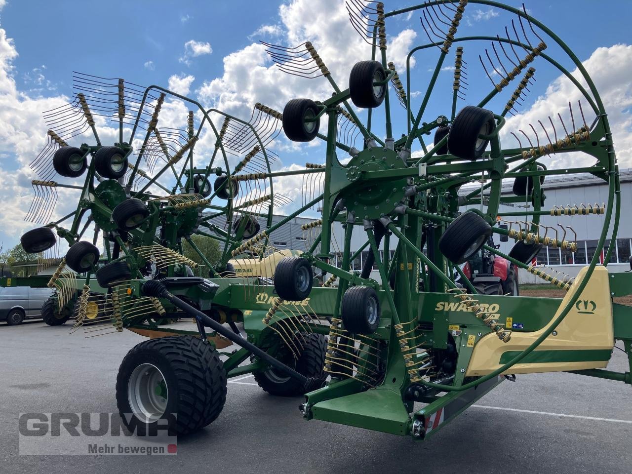 Schwader of the type Krone SWADRO TC 1370, Neumaschine in Friedberg-Derching (Picture 5)