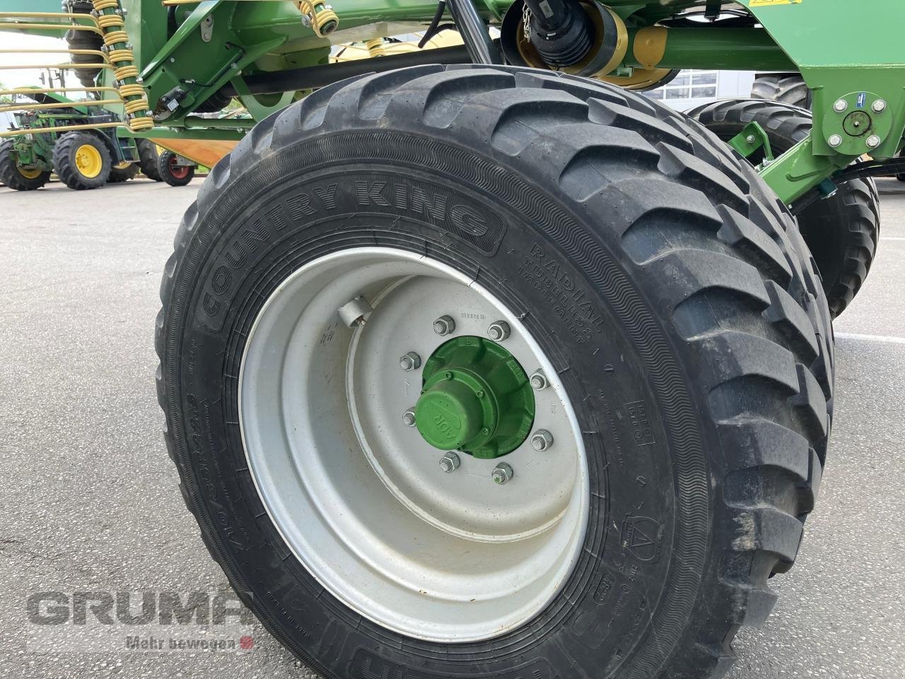 Schwader of the type Krone SWADRO TC 1370, Neumaschine in Friedberg-Derching (Picture 7)