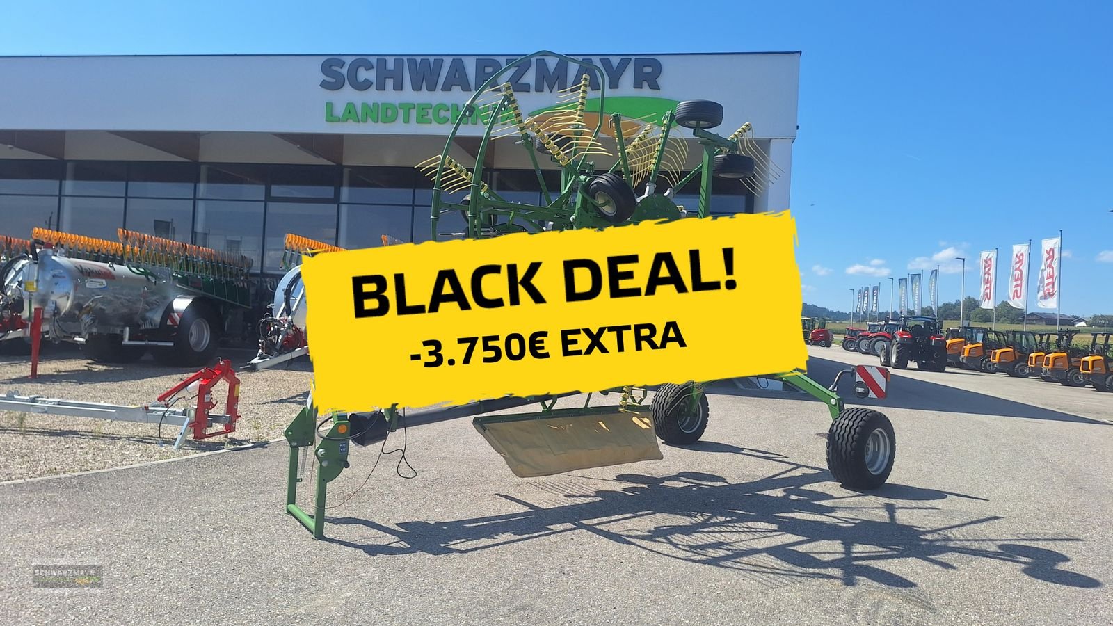 Schwader des Typs Krone Swadro TC 680 Klappzinken, Neumaschine in Gampern (Bild 2)