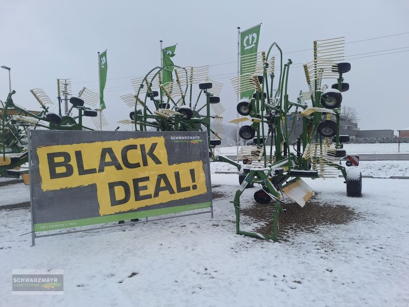 Schwader des Typs Krone Swadro TC 680 Klappzinken, Neumaschine in Gampern (Bild 1)