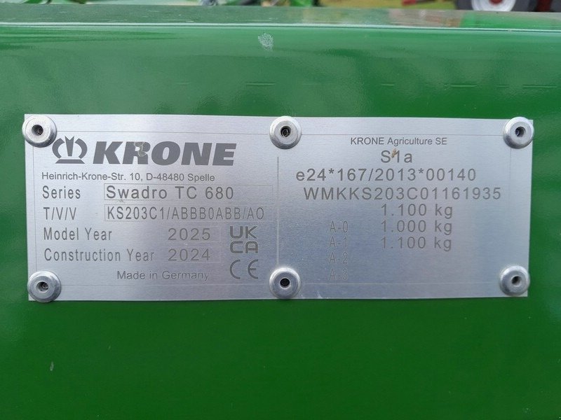 Schwader des Typs Krone Swadro TC 680, Neumaschine in Gülzow-Prüzen OT Mühlengeez (Bild 3)