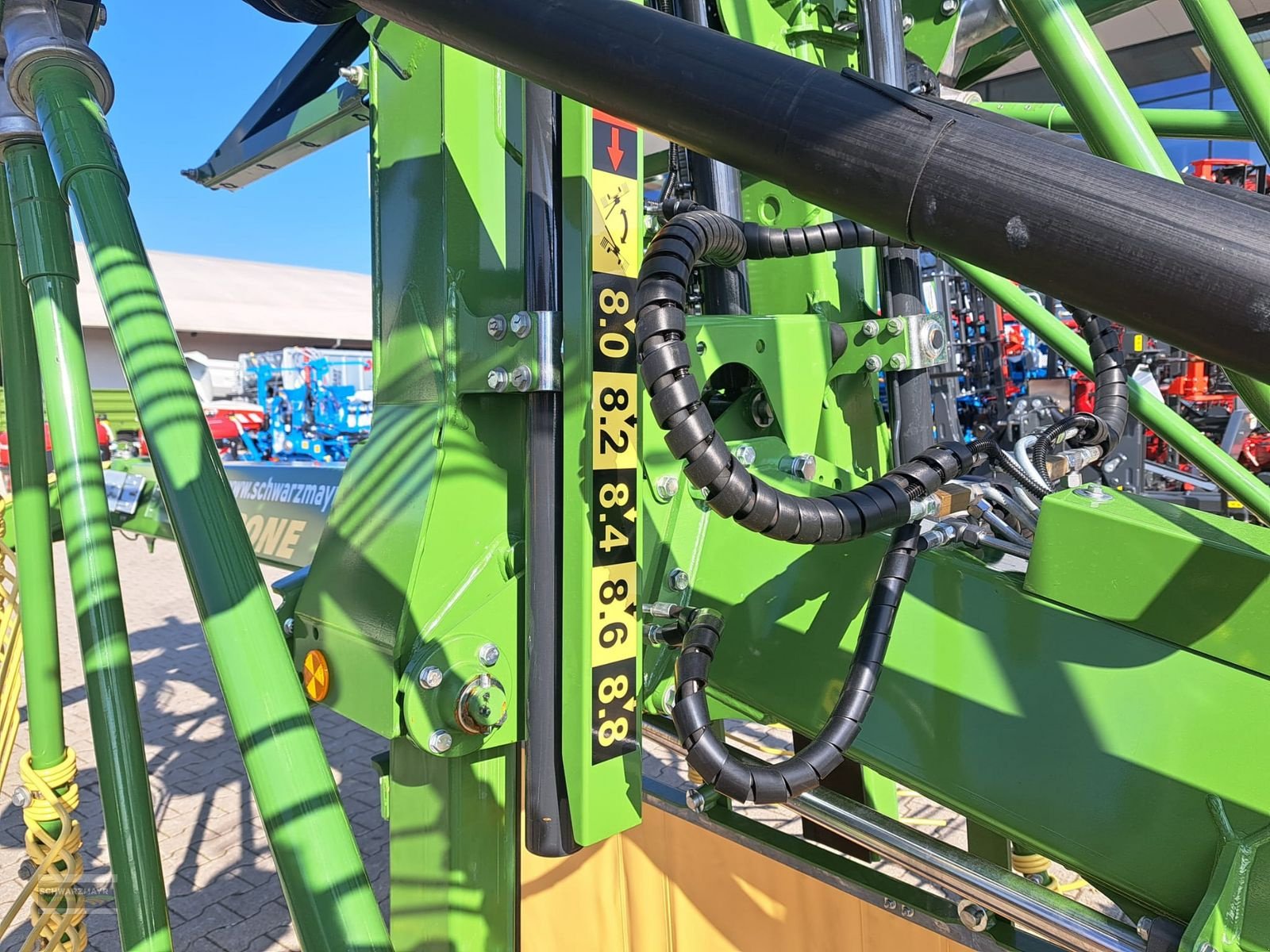 Schwader del tipo Krone Swadro TC 880 Comfort, Neumaschine In Gampern (Immagine 11)