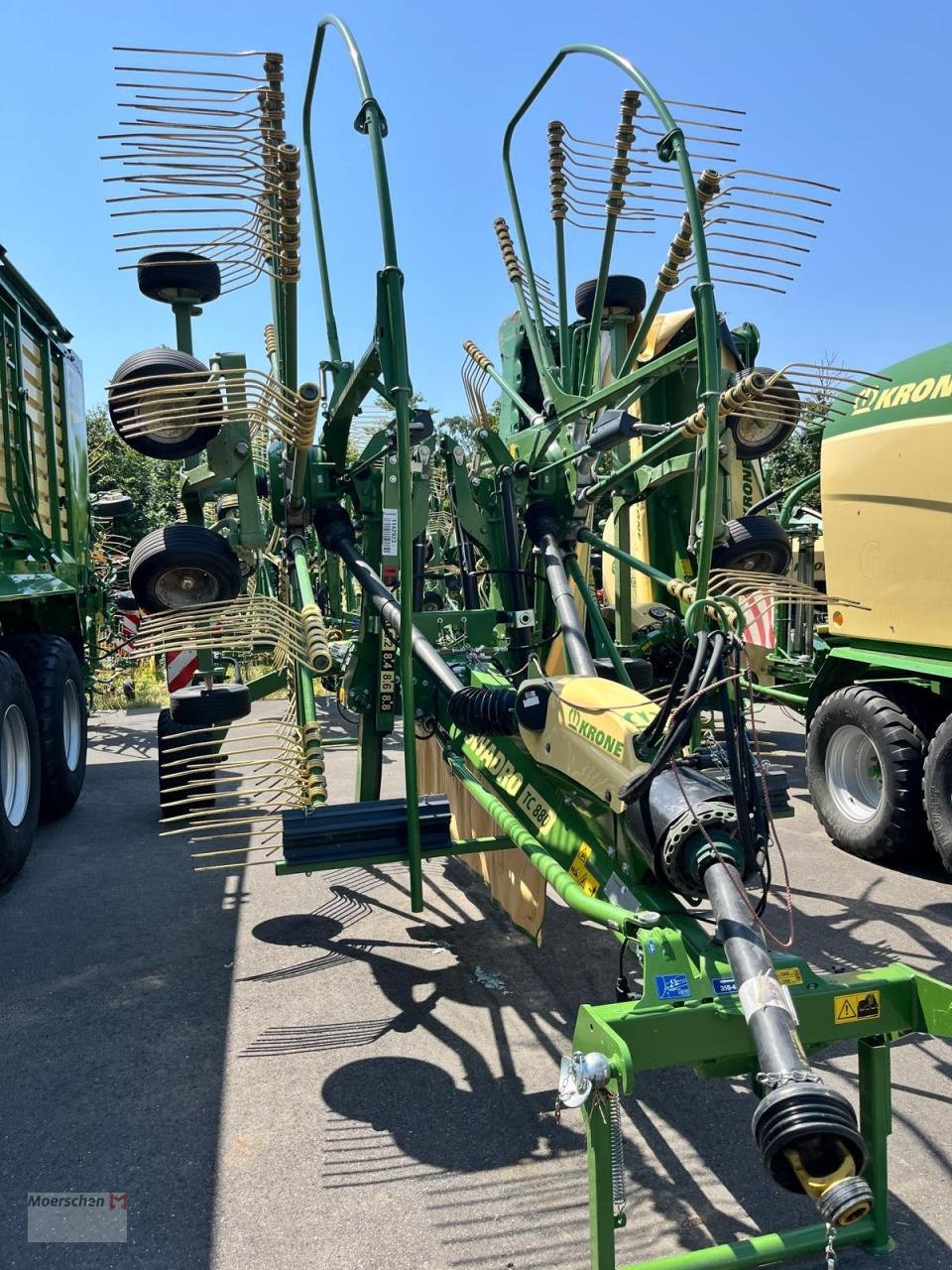 Schwader Türe ait Krone Swadro TC 880, Neumaschine içinde Tönisvorst (resim 1)