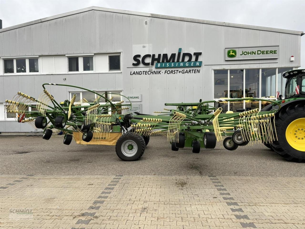 Schwader del tipo Krone Swadro TC1370, Neumaschine In Herbrechtingen (Immagine 1)
