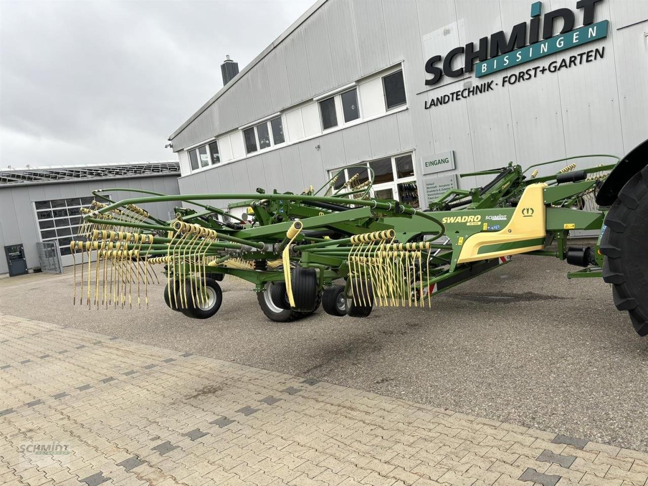 Schwader del tipo Krone Swadro TC1370, Neumaschine In Herbrechtingen (Immagine 2)