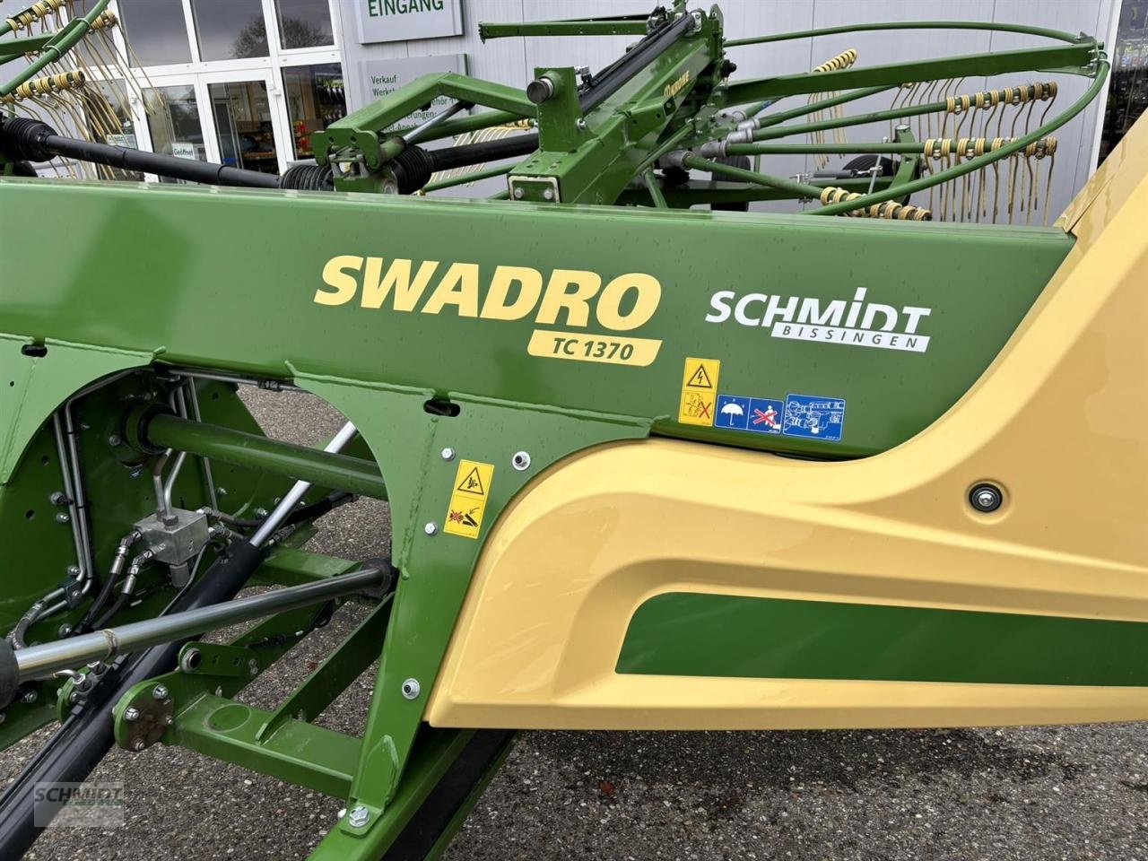 Schwader del tipo Krone Swadro TC1370, Neumaschine In Herbrechtingen (Immagine 3)