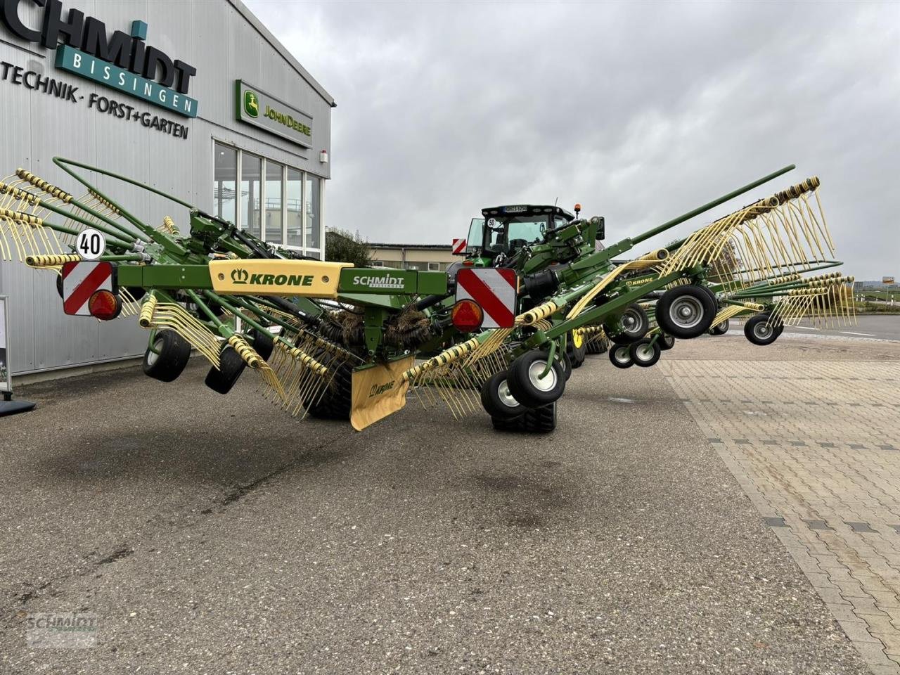 Schwader del tipo Krone Swadro TC1370, Neumaschine In Herbrechtingen (Immagine 4)