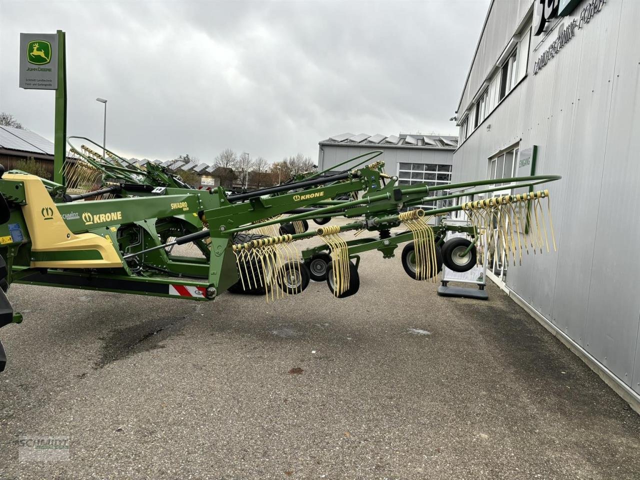 Schwader del tipo Krone Swadro TC1370, Neumaschine In Herbrechtingen (Immagine 10)