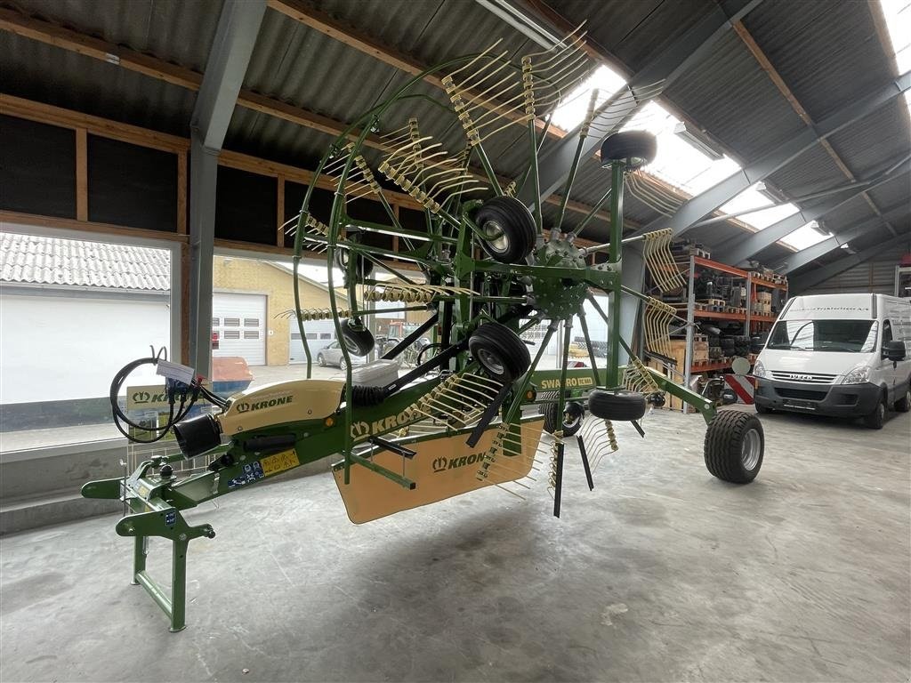 Schwader typu Krone SWADRO TC880 rive Plus, Gebrauchtmaschine v Nimtofte (Obrázek 1)