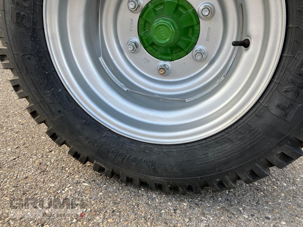 Schwader des Typs Krone SWADRO TS 620, Neumaschine in Friedberg-Derching (Bild 7)