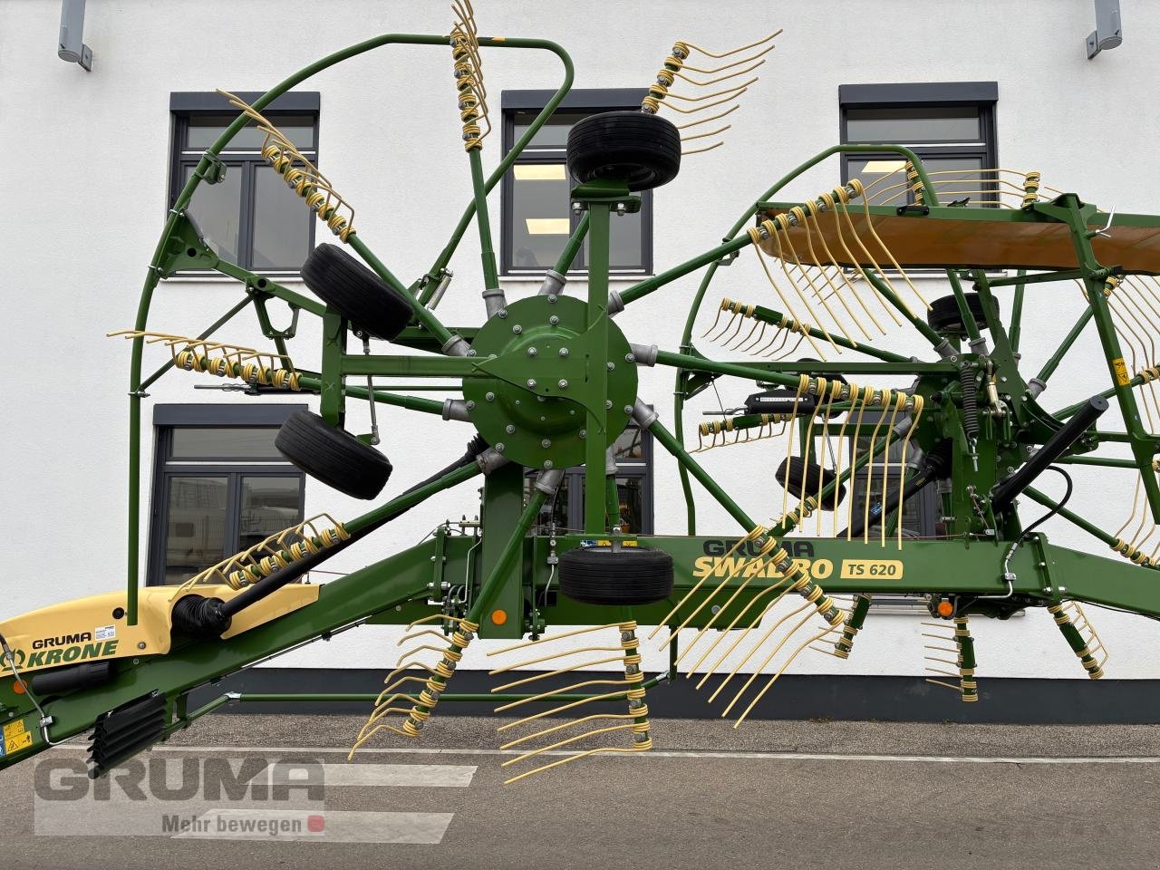 Schwader Türe ait Krone SWADRO TS 620, Neumaschine içinde Friedberg-Derching (resim 10)