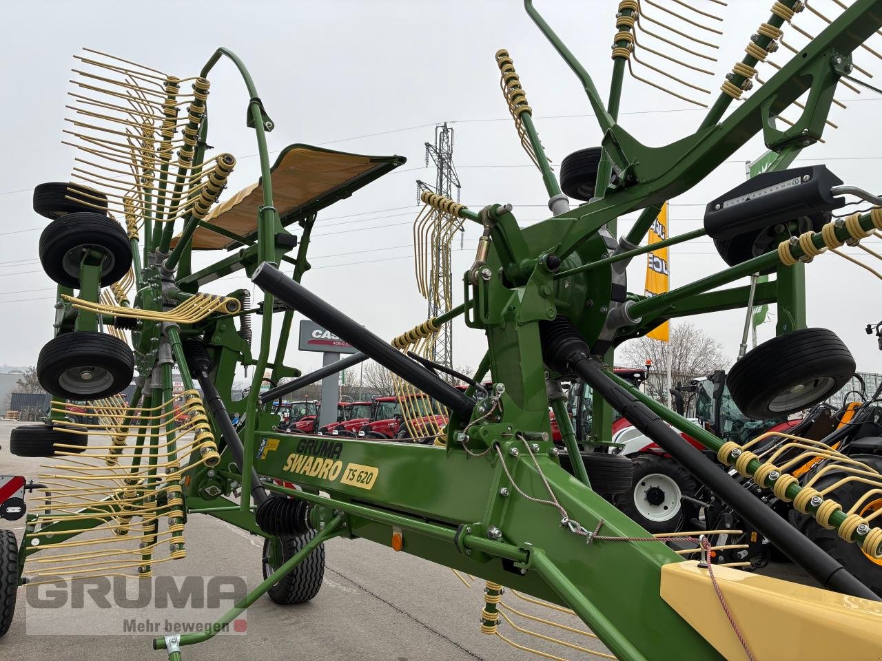 Schwader Türe ait Krone SWADRO TS 620, Neumaschine içinde Friedberg-Derching (resim 11)