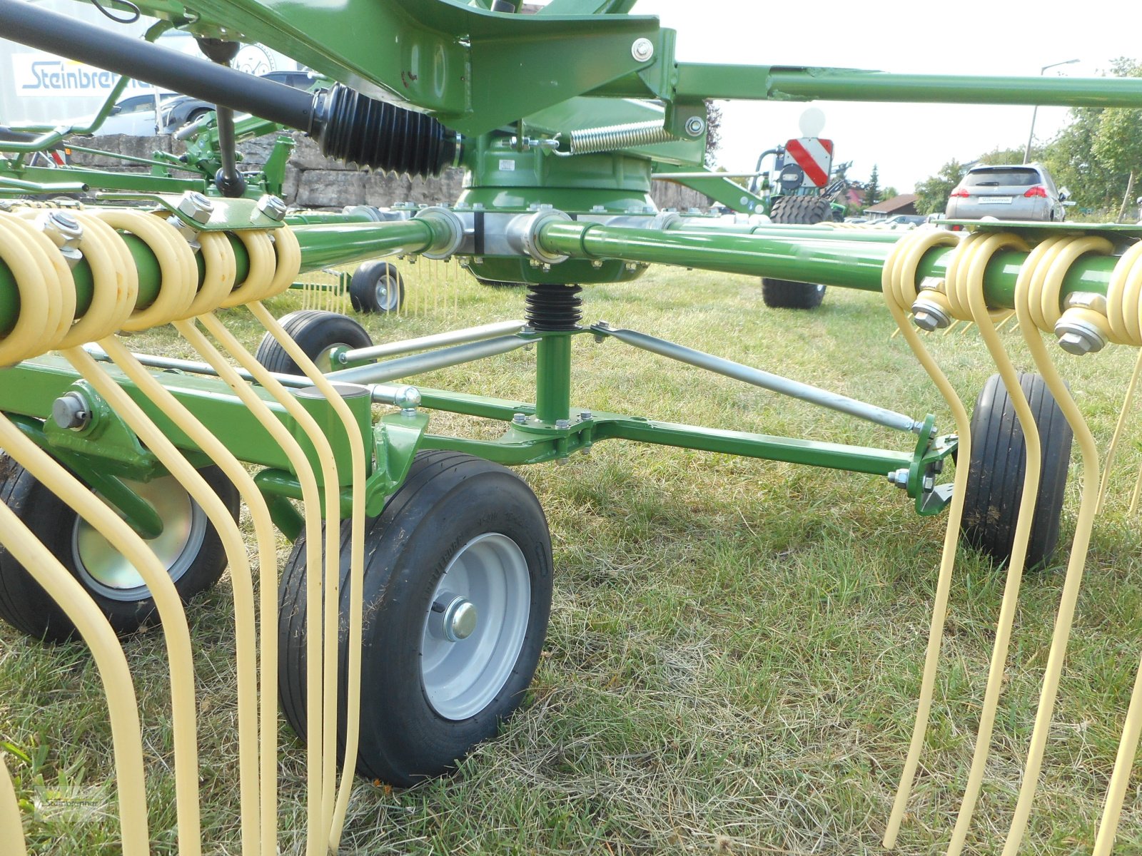 Schwader tipa Krone Swadro TS 680 Twin, Neumaschine u Wörnitz (Slika 4)