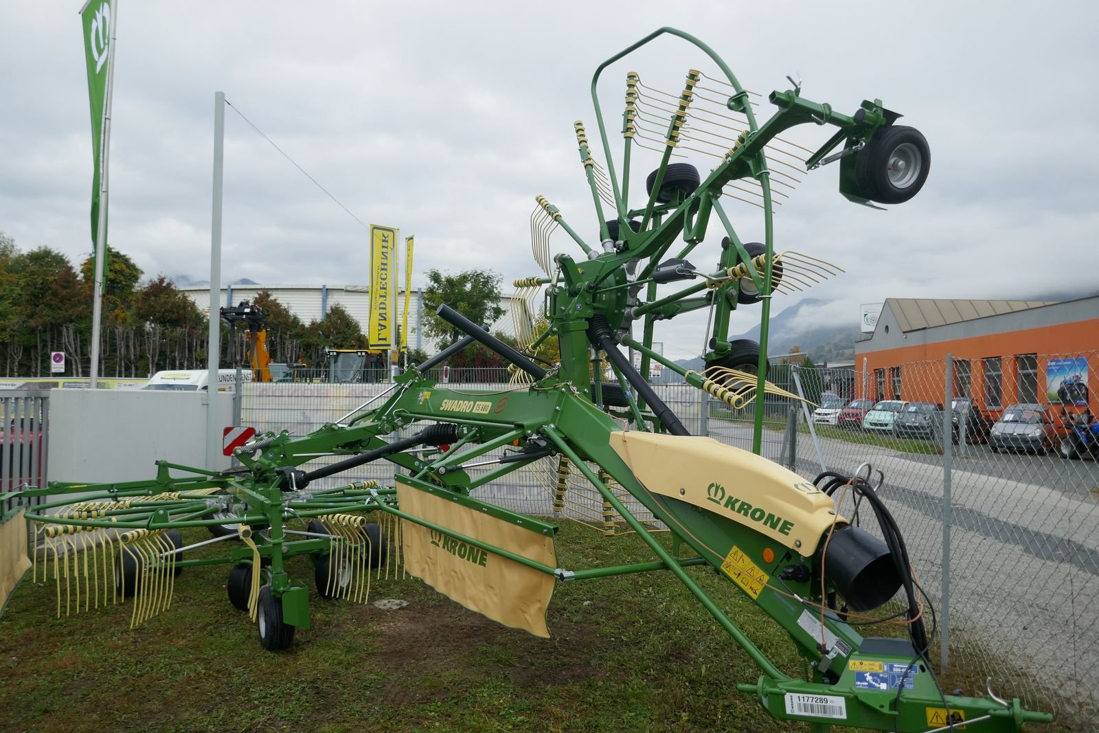 Schwader of the type Krone Swadro TS 680 Twin, Gebrauchtmaschine in Villach (Picture 11)