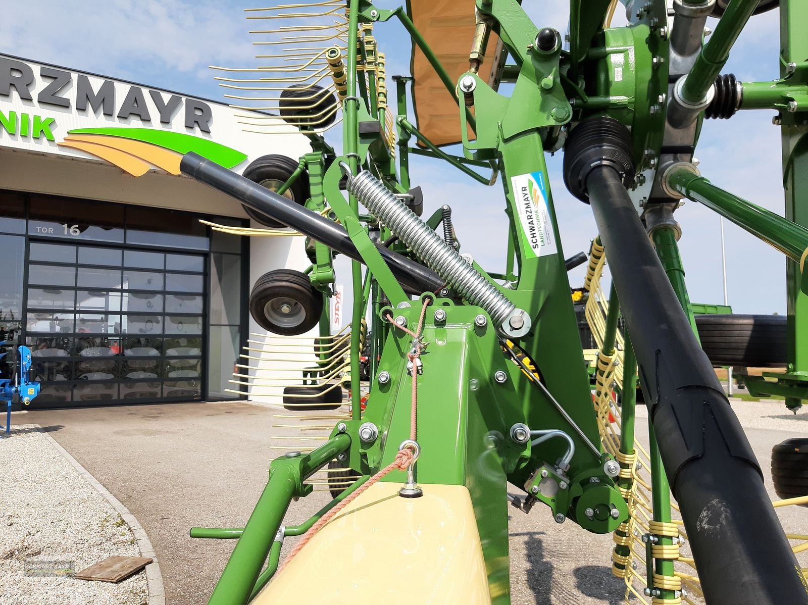 Schwader Türe ait Krone Swadro TS 680, Neumaschine içinde Aurolzmünster (resim 10)