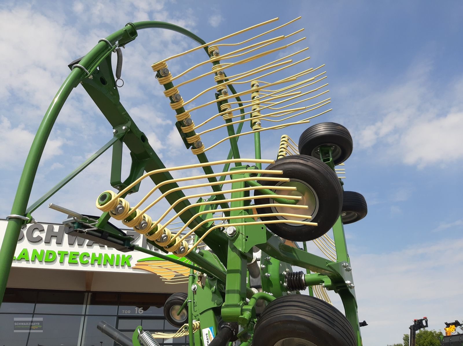 Schwader Türe ait Krone Swadro TS 680, Neumaschine içinde Aurolzmünster (resim 9)