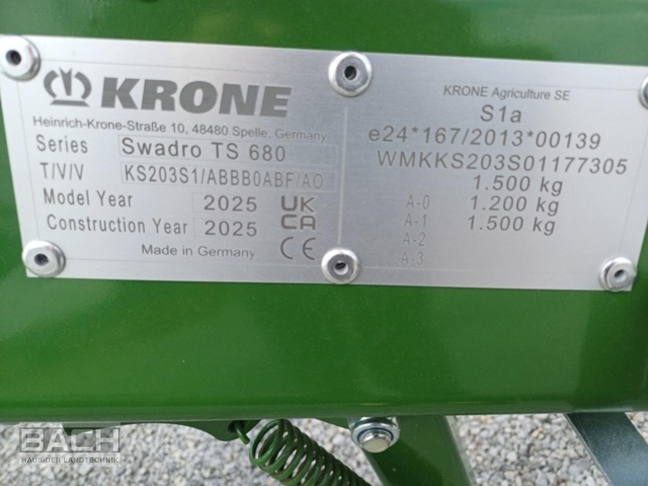 Schwader des Typs Krone SWADRO TS 680, Neumaschine in Boxberg-Seehof (Bild 3)