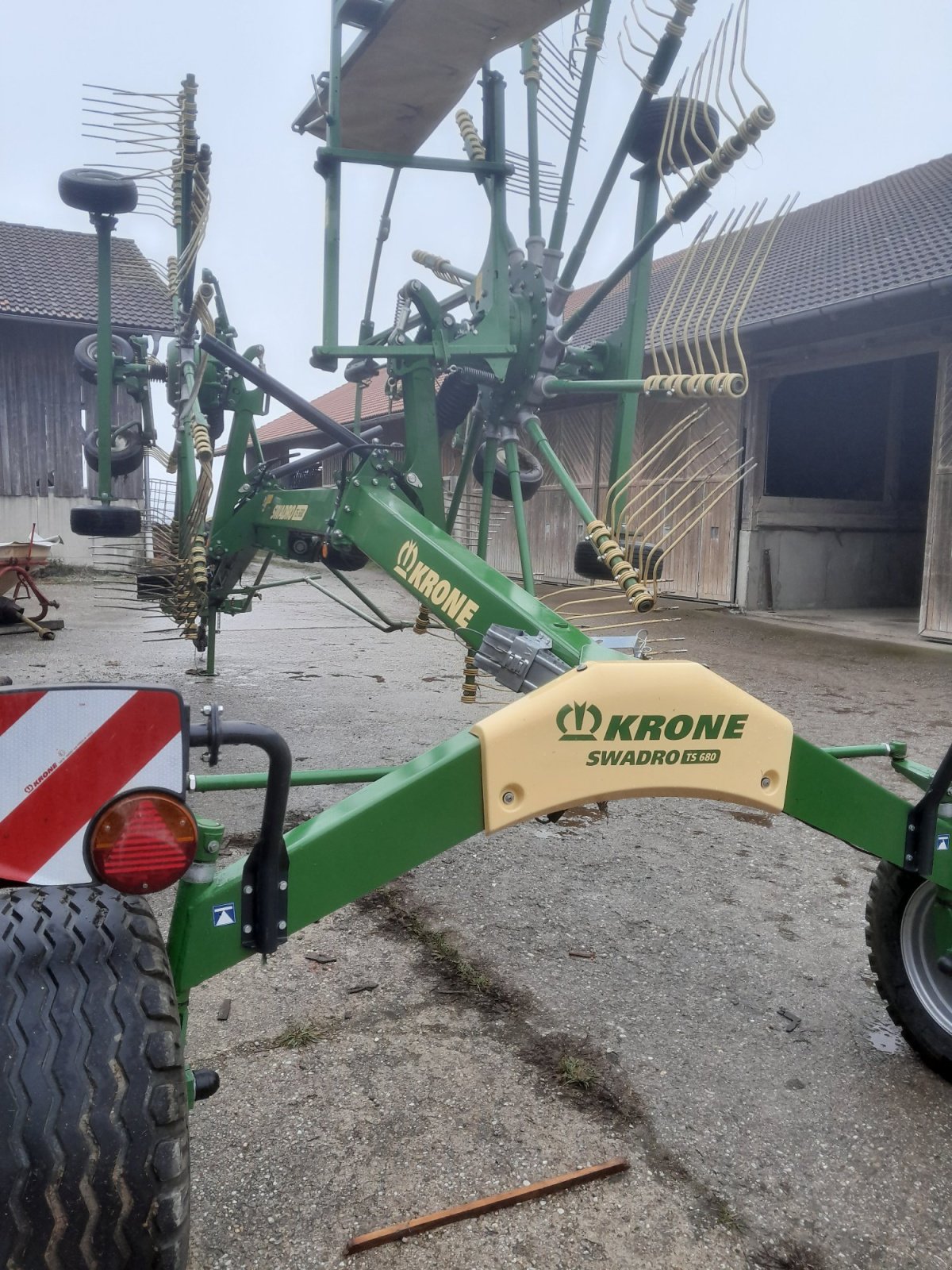 Schwader типа Krone Swadro TS 680, Gebrauchtmaschine в Postmünster (Фотография 3)