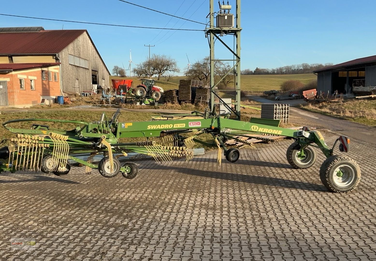 Schwader des Typs Krone Swadro TS 740, Gebrauchtmaschine in Neuenstein (Bild 4)