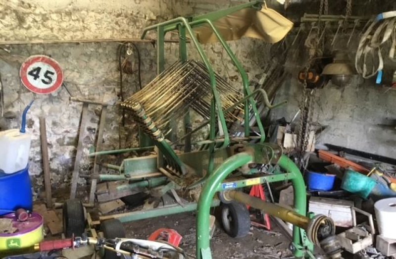 Schwader tipa Krone SWADRO335, Gebrauchtmaschine u les hayons (Slika 1)