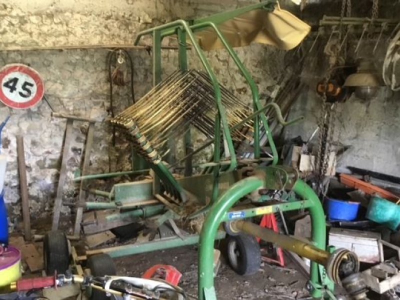 Schwader du type Krone SWADRO335, Gebrauchtmaschine en les hayons (Photo 1)