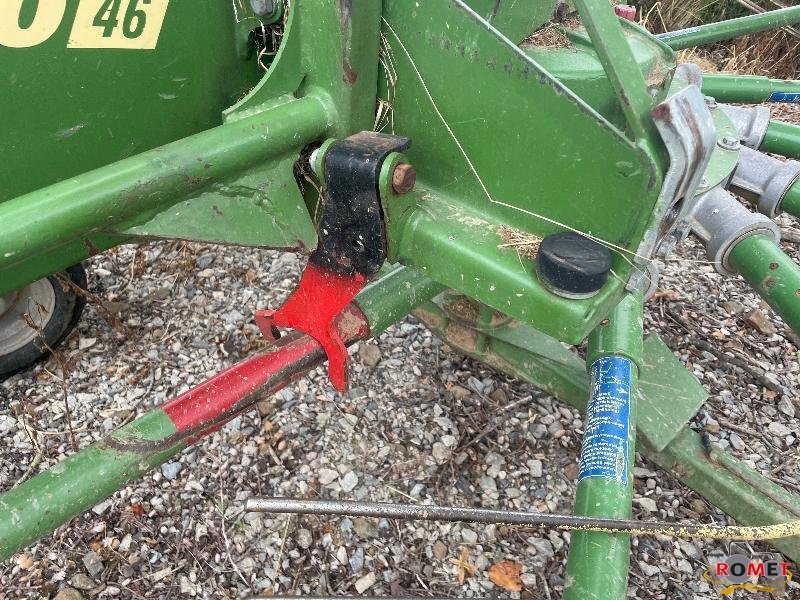 Schwader του τύπου Krone SWADRO46, Gebrauchtmaschine σε Gennes sur glaize (Φωτογραφία 4)