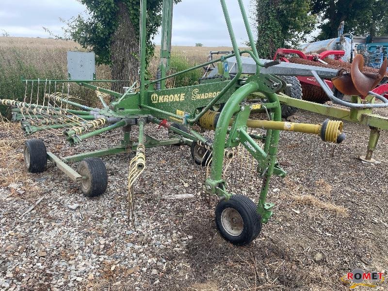 Schwader του τύπου Krone SWADRO46, Gebrauchtmaschine σε Gennes sur glaize (Φωτογραφία 1)