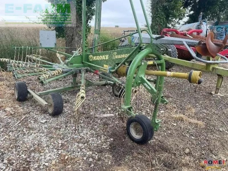 Schwader vrste Krone swadro46, Gebrauchtmaschine v GENNES-SUR-GLAIZE (Slika 1)