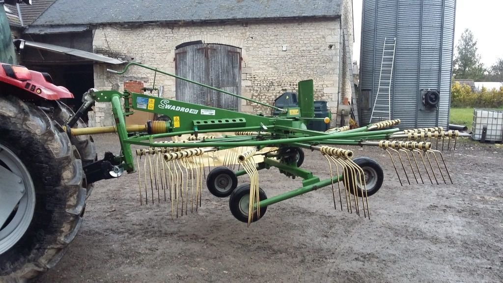 Schwader vrste Krone Swardo 461, Gebrauchtmaschine v PRÉFONTAINES (Slika 11)