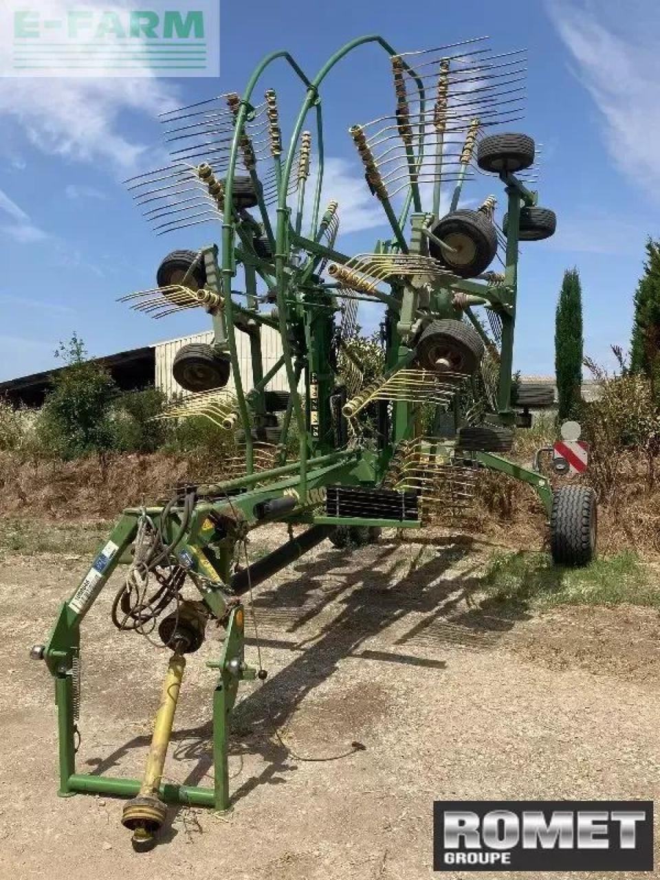 Schwader типа Krone swtc 760, Gebrauchtmaschine в GENNES-SUR-GLAIZE (Фотография 1)