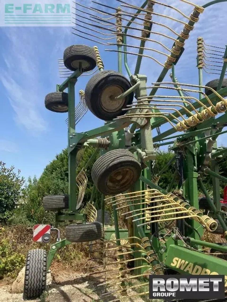 Schwader типа Krone swtc 760, Gebrauchtmaschine в GENNES-SUR-GLAIZE (Фотография 4)