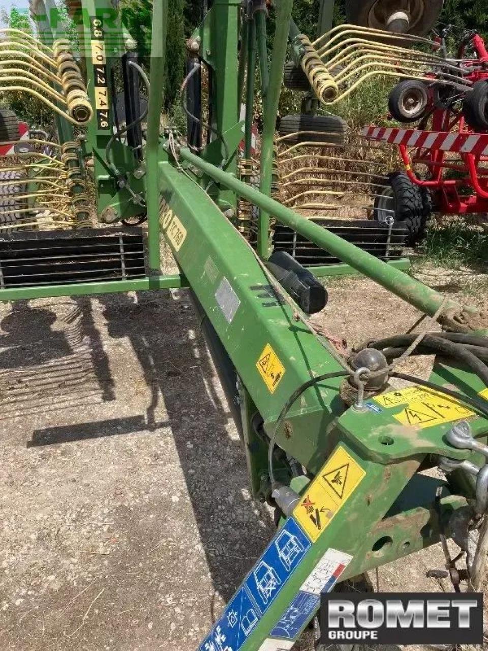 Schwader типа Krone swtc 760, Gebrauchtmaschine в GENNES-SUR-GLAIZE (Фотография 9)