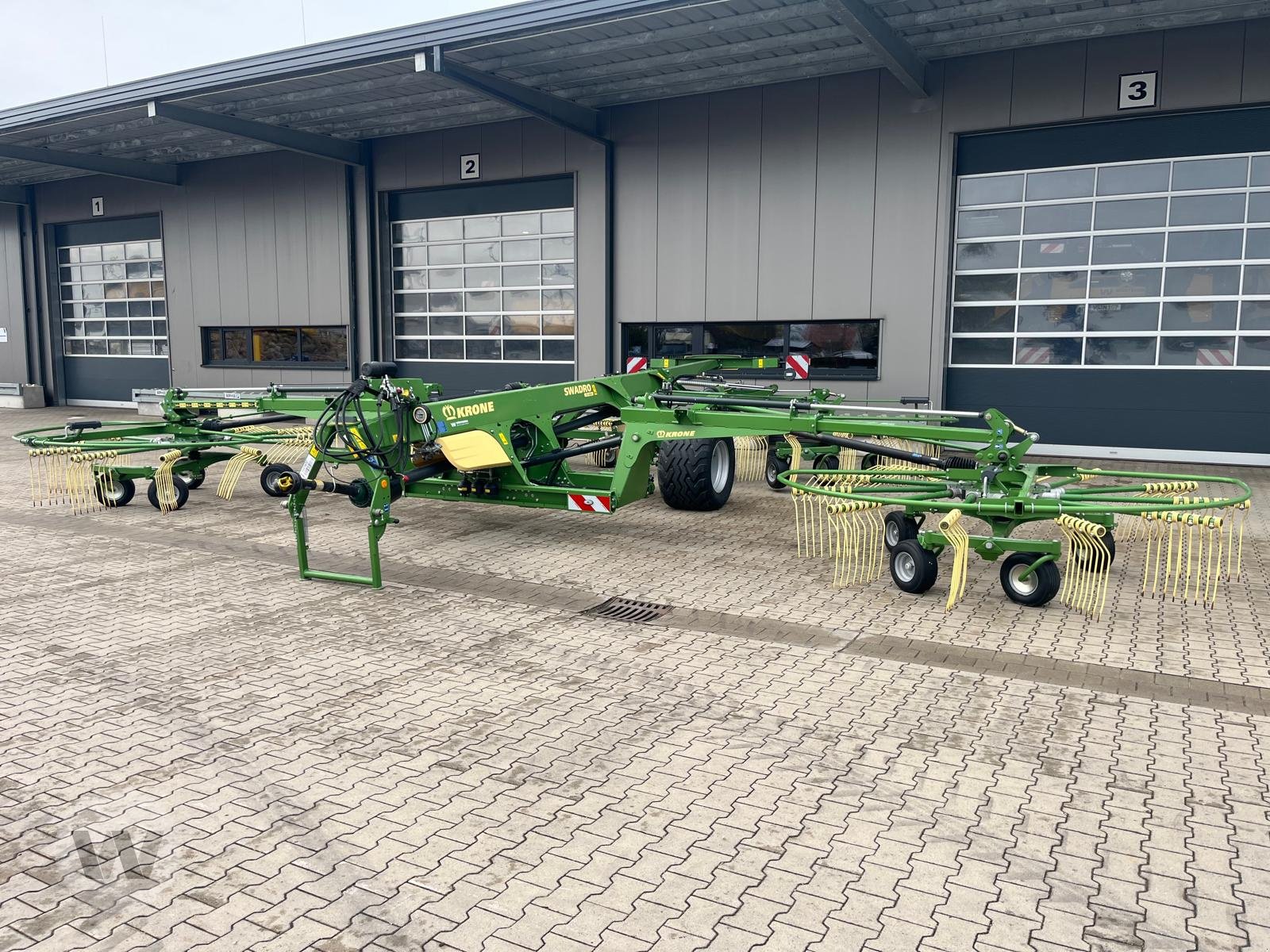 Schwader of the type Krone TC 1250, Neumaschine in Klein Bünzow (Picture 1)