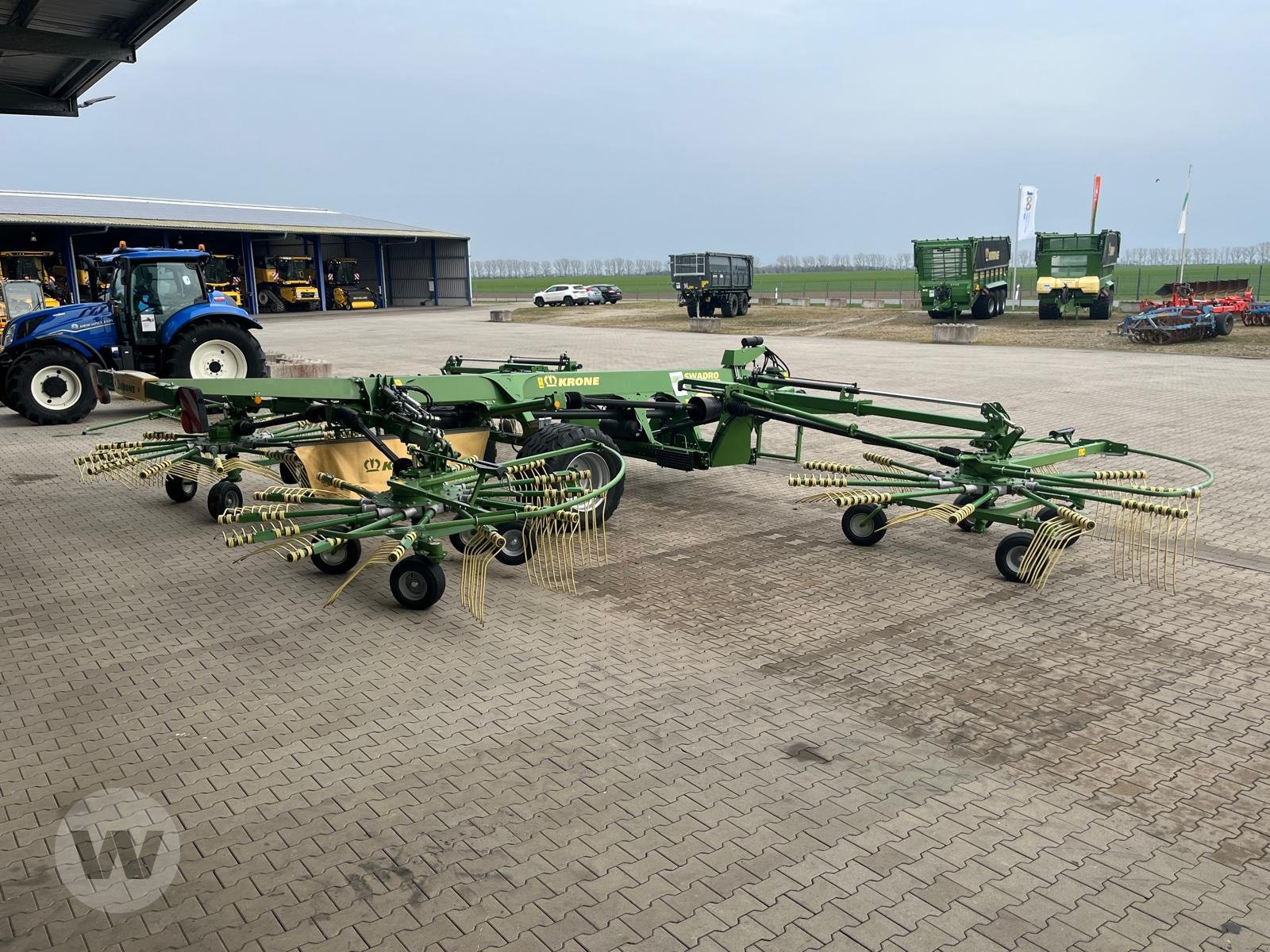 Schwader of the type Krone TC 1250, Neumaschine in Klein Bünzow (Picture 7)