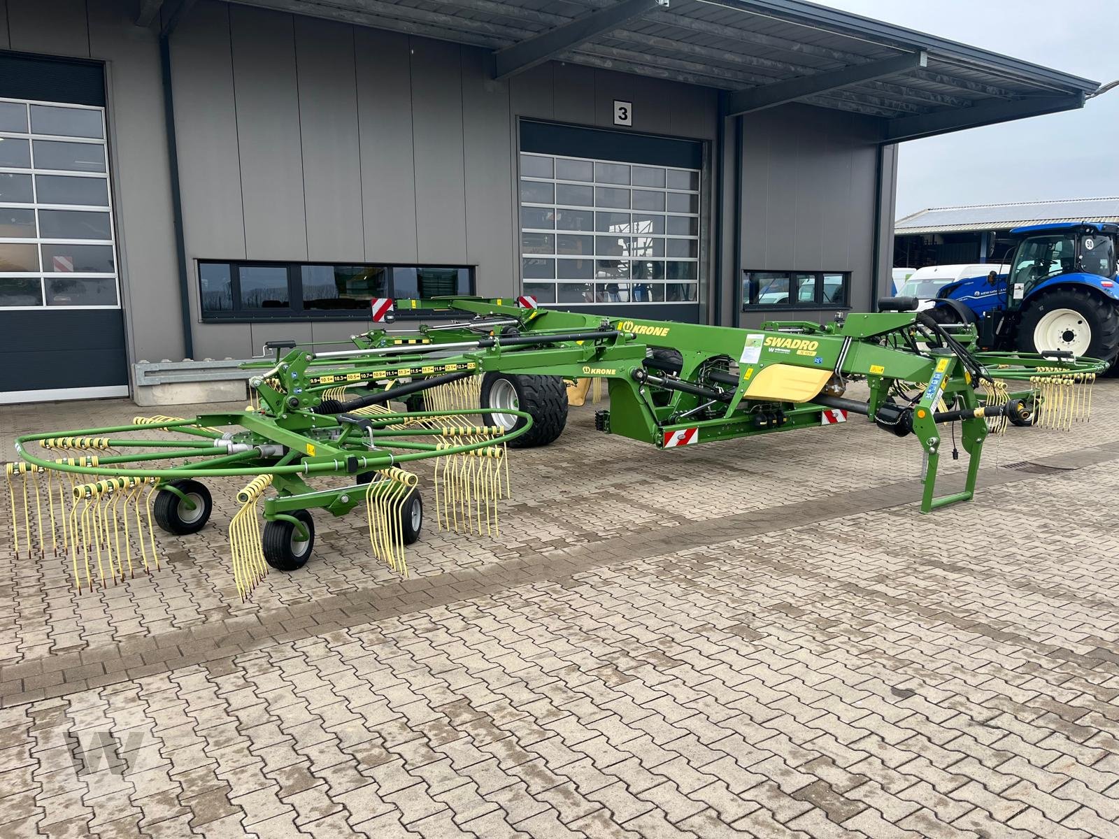 Schwader of the type Krone TC 1250, Neumaschine in Klein Bünzow (Picture 8)