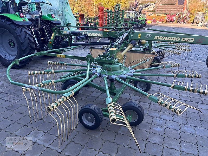 Schwader des Typs Krone TC 760 Plus, Gebrauchtmaschine in Geestland (Bild 12)