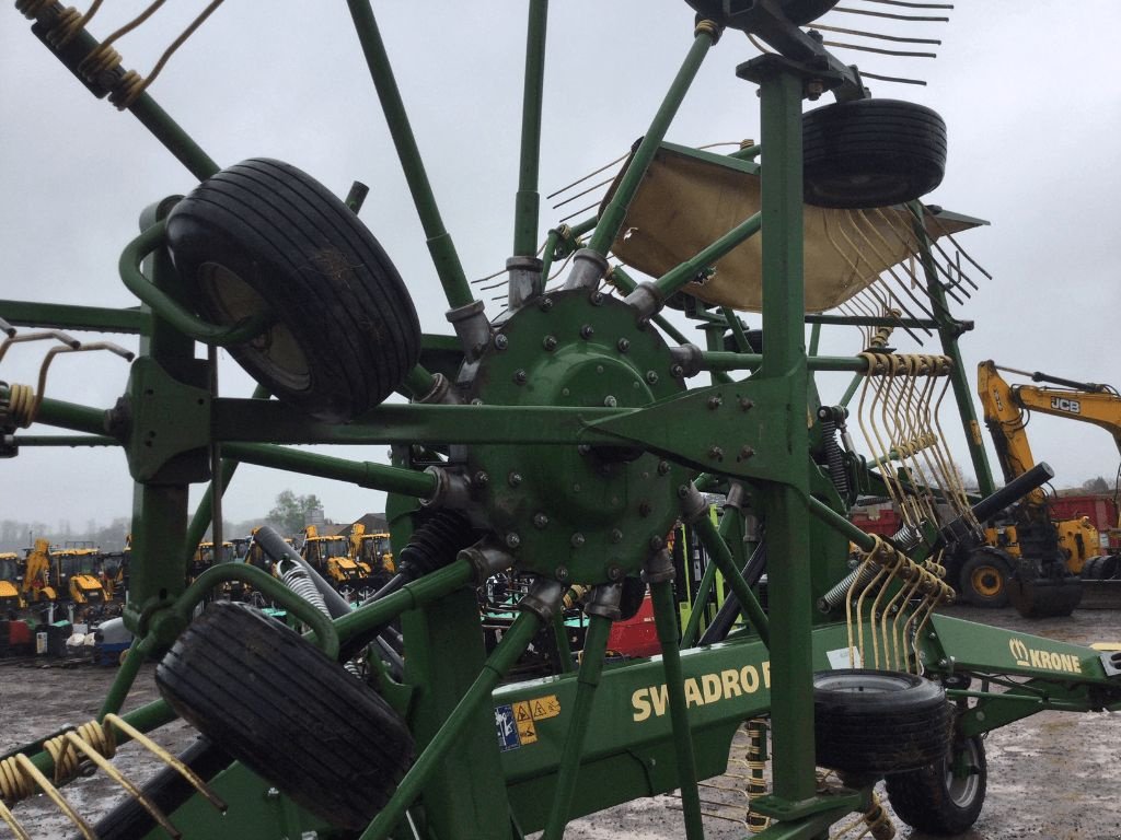 Schwader του τύπου Krone Ts 680, Gebrauchtmaschine σε azerailles (Φωτογραφία 9)