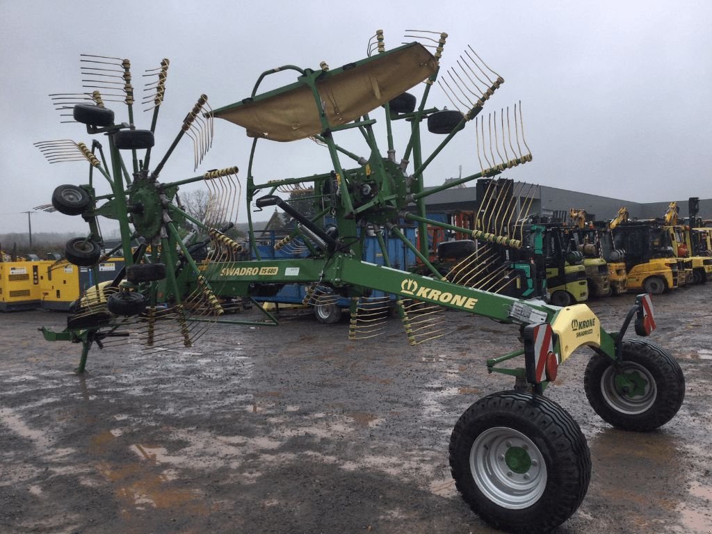 Schwader του τύπου Krone Ts 680, Gebrauchtmaschine σε azerailles (Φωτογραφία 4)