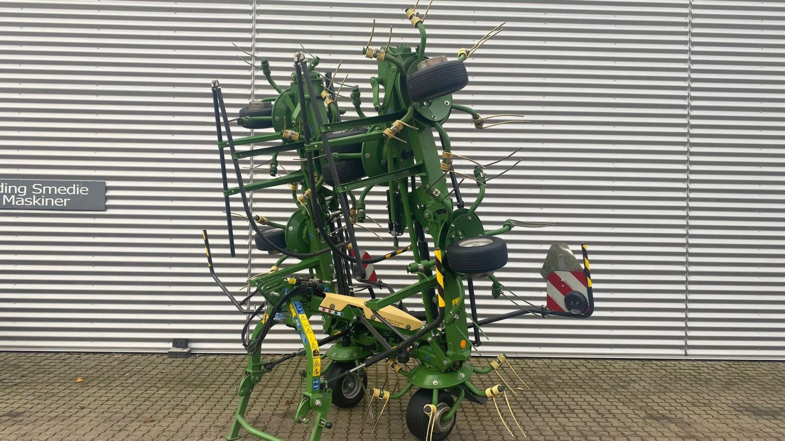 Schwader Türe ait Krone Vendro 900 KW103-24, Gebrauchtmaschine içinde Horsens (resim 1)