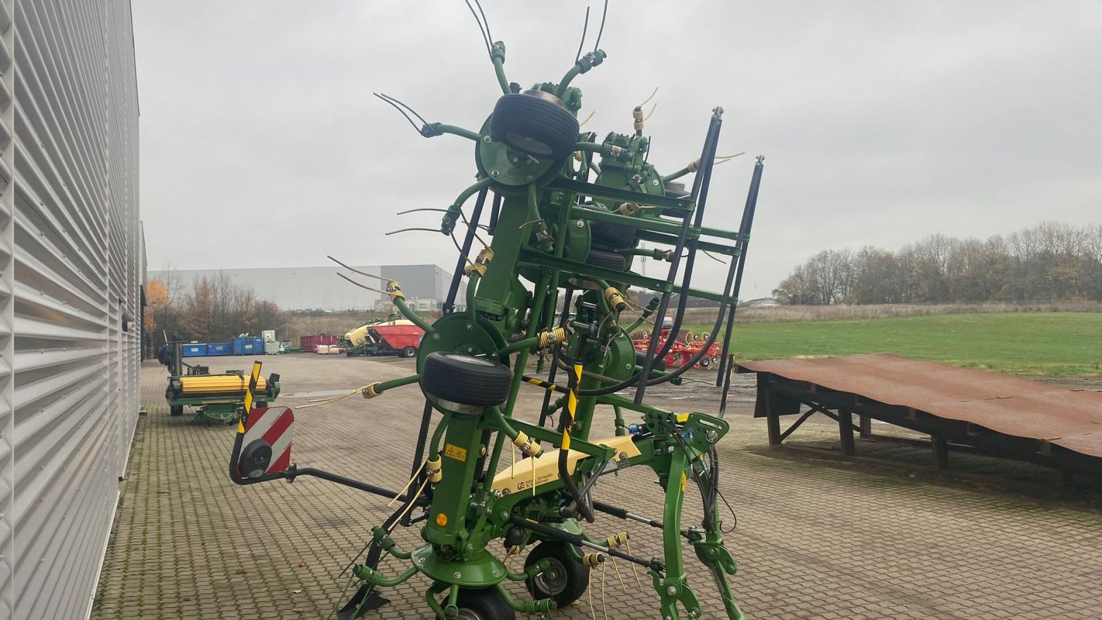 Schwader Türe ait Krone Vendro 900 KW103-24, Gebrauchtmaschine içinde Horsens (resim 4)