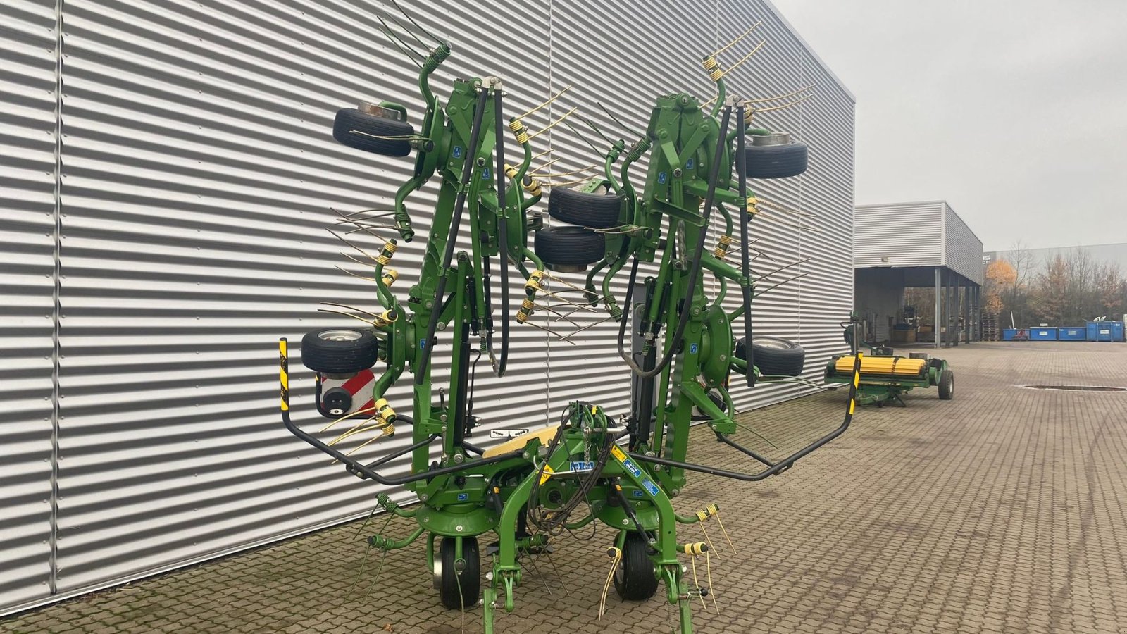 Schwader Türe ait Krone Vendro 900 KW103-24, Gebrauchtmaschine içinde Horsens (resim 2)