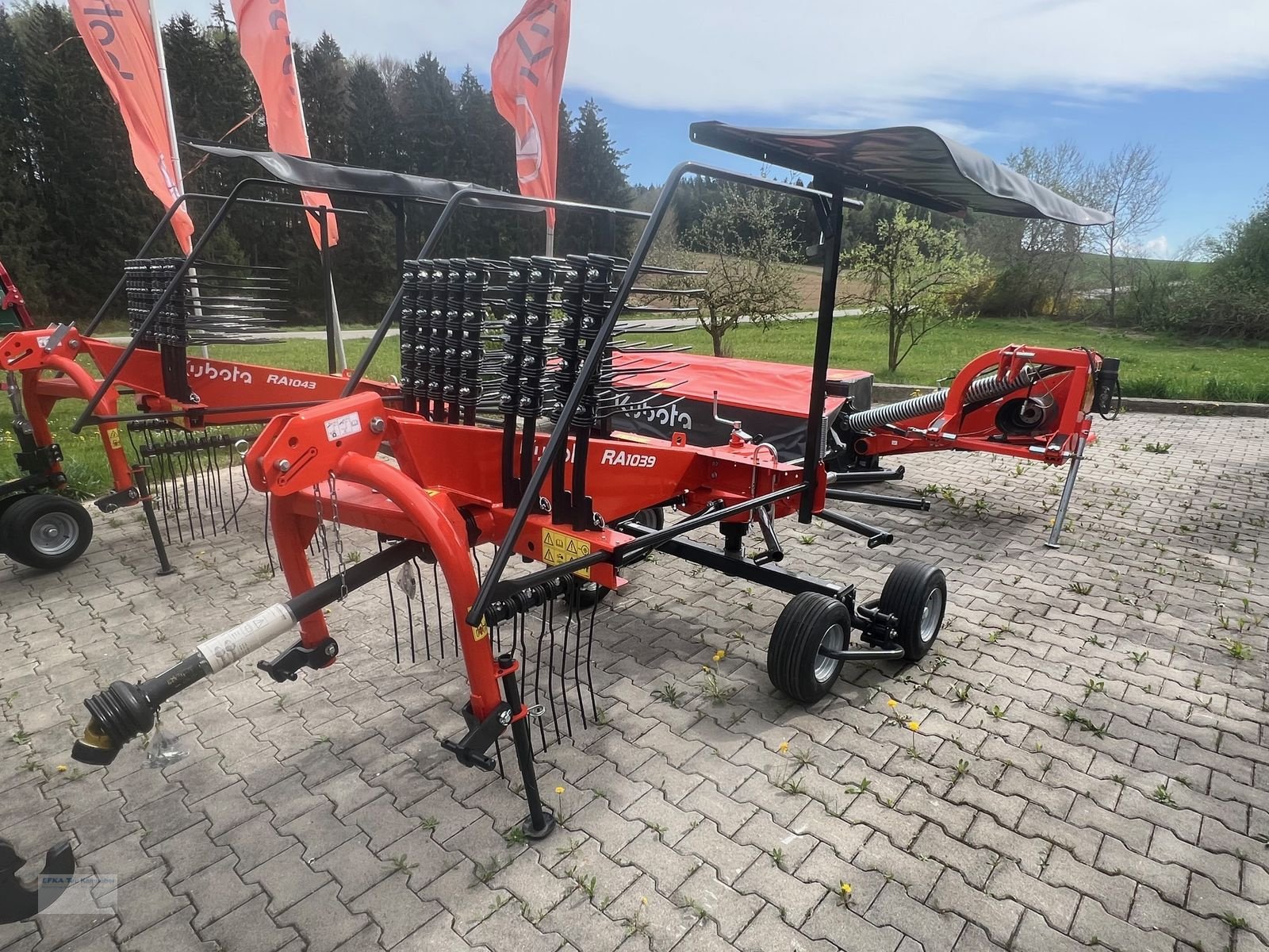 Schwader des Typs Kubota RA 1039, Gebrauchtmaschine in Erlbach (Bild 6)