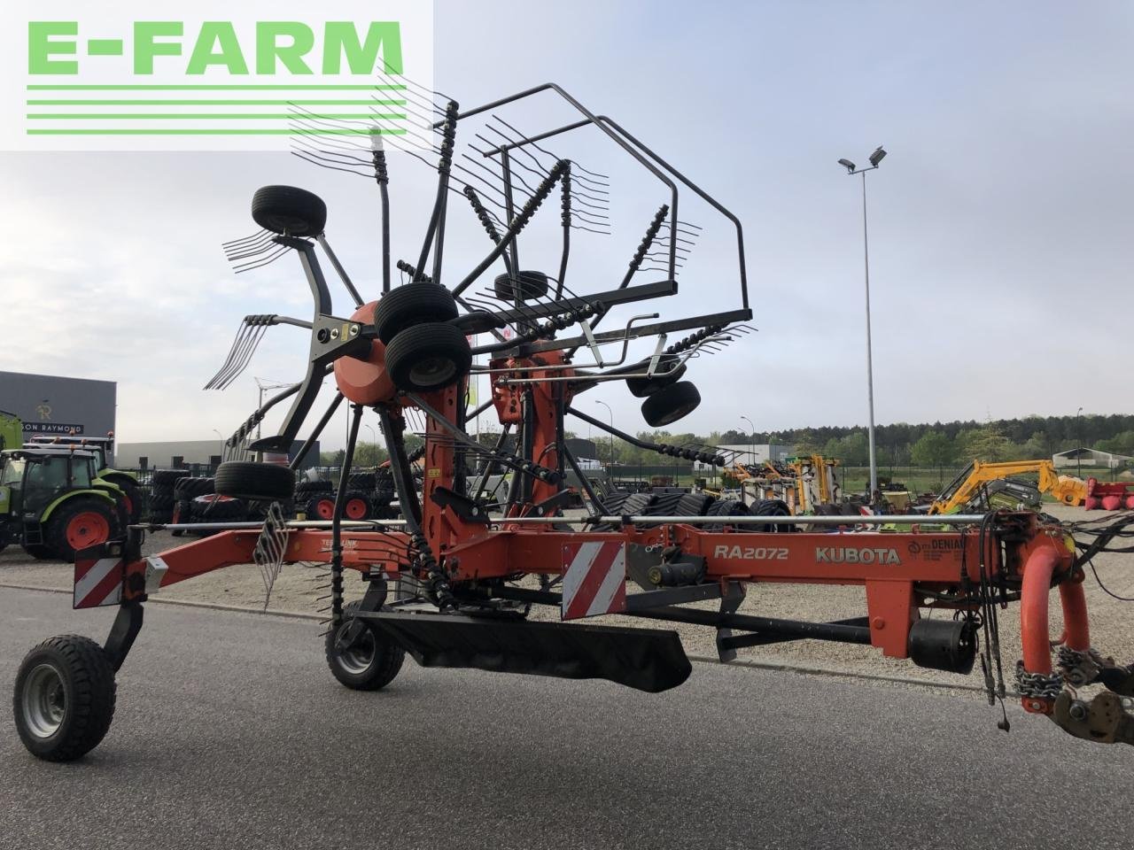 Schwader des Typs Kubota ra 2072, Gebrauchtmaschine in AILLAS (33 - GIRONDE) (Bild 8)
