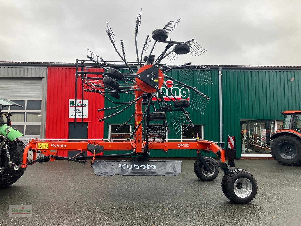 Schwader des Typs Kubota RA 2580, Neumaschine in Bakum (Bild 10)