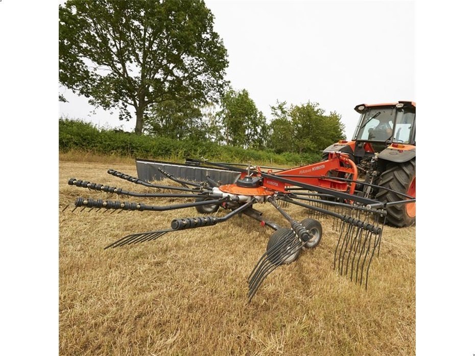 Schwader des Typs Kubota RA1542 Med tandemaksel og proline gear, Gebrauchtmaschine in Sabro (Bild 2)