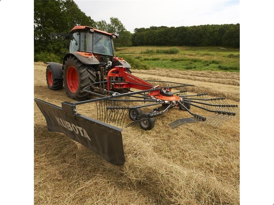 Schwader des Typs Kubota RA1542 Med tandemaksel og proline gear, Gebrauchtmaschine in Sabro (Bild 1)